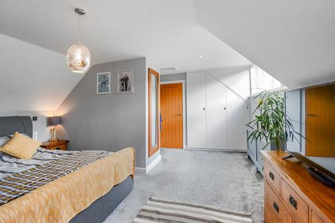 4 bedroom detached house for sale - Josephine Road, Huddersfield, HD4