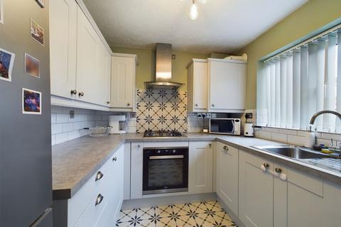 3 bedroom semi-detached house for sale - Millside Close, Kingsthorpe, Northampton NN2 7TR
