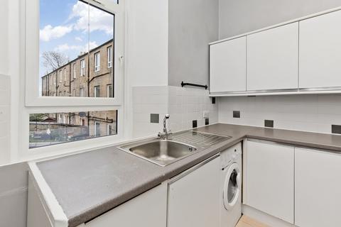 30/4 Lower Granton Road, Edinburgh, EH5 3RS