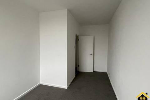 1 bedroom flat for sale, Weatherbury House, London, Islington, N19