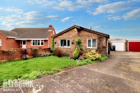 3 bedroom detached bungalow for sale, Fulmer Close, Carlton