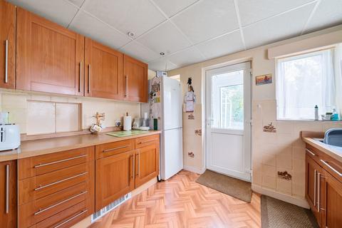 3 bedroom detached house for sale - Bassett Dale, Bassett, Southampton, Hampshire, SO16