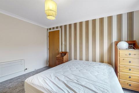 2/1, 1 Blanefield Gardens, Glasgow, G13 1BP