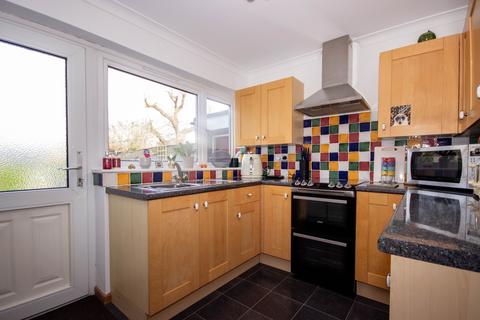 3 bedroom detached house for sale, York Avenue, East Cowes, Isle of Wight