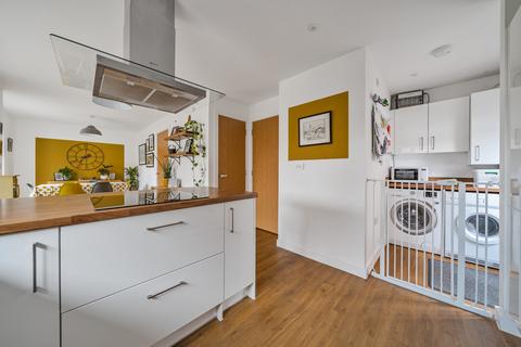 8 Garnstone Drive, Weobley, Hereford, HR4 8TH
