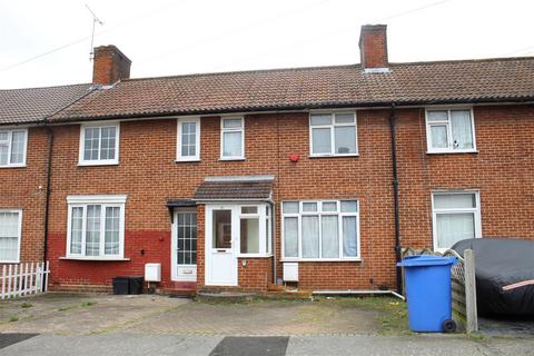 3 bedroom terraced house to rent, Widecombe Road, Mottingham, SE9