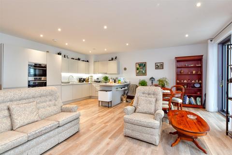 2 bedroom flat for sale - Brighton Road, Worthing, West Sussex