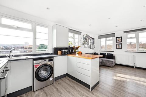 3 bedroom apartment for sale - Clive Road, Dulwich, London, SE21