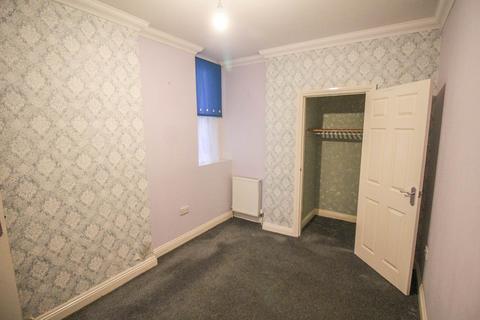 1 bedroom flat for sale, Jubilee Road*Ground Floor*Private Garden*Lounge & Dining Room*Utility/Cloakroom*Vacant*Quick Move*