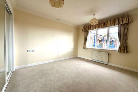2 bedroom apartment for sale - Southfields Road, Eastbourne, East Sussex, BN21