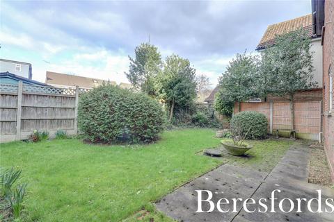 6 Larkin Close, Hutton, Brentwood, CM13 2SL