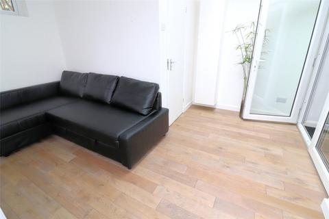 15 Broadoak Road, Erith, DA8 3BE