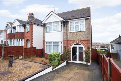 3 bedroom detached house for sale, Mickleburgh Avenue, Herne Bay, CT6