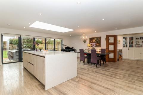 5 bedroom detached house for sale, Chartridge Lane, Chesham, Buckinghamshire, HP5