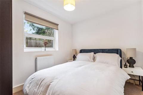 2 bedroom apartment for sale, Falcon Road, London, SW11