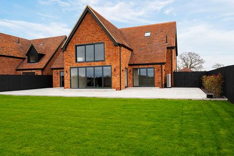 5 bedroom detached house for sale, Stock CM4