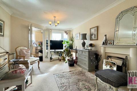 1 bedroom flat for sale - Stanley Road, Folkestone, Kent, CT19 4RL