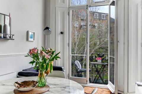 2 bedroom apartment for sale, Warrington Crescent, Little Venice, W9
