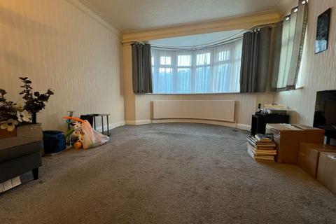 5 bedroom bungalow for sale, 124 Tinshill Road, Leeds, West Yorkshire, LS16 7DW