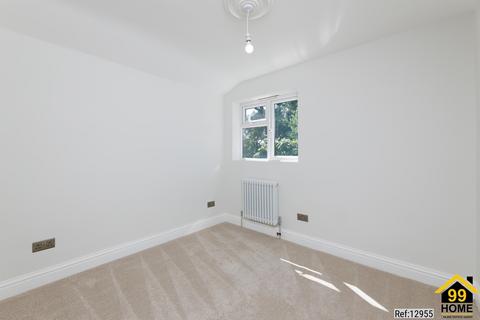 2 bedroom apartment for sale, Chadwick Road, London, SE15