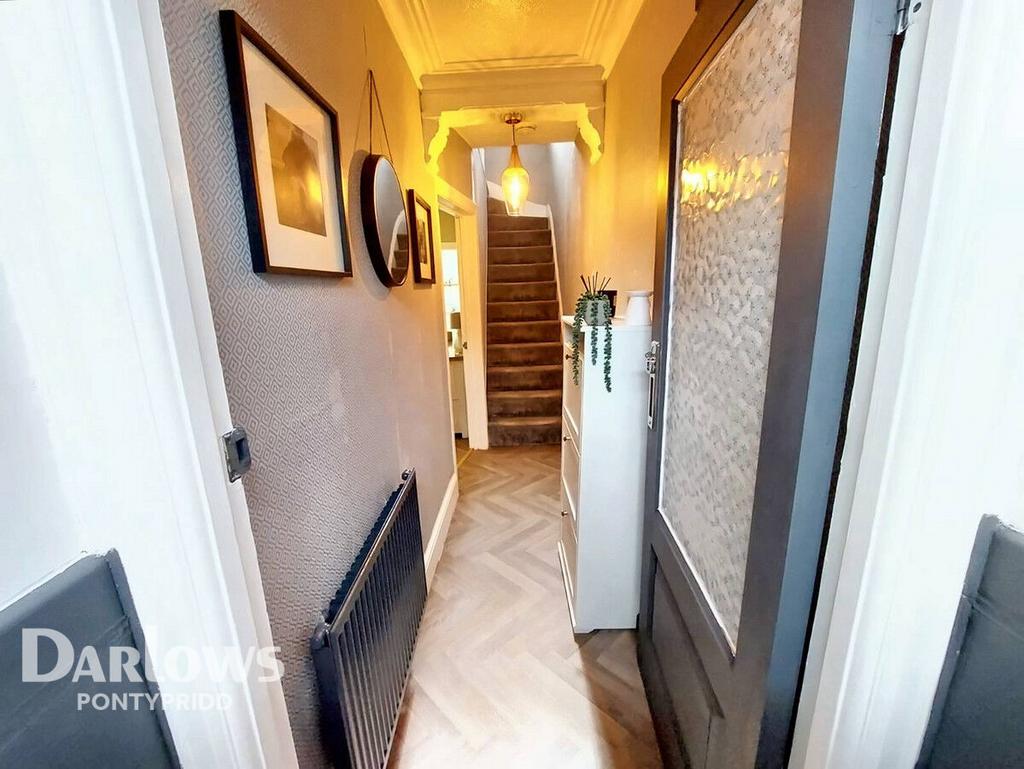 Mound Road, Pontypridd 3 bed terraced house for sale £190,000