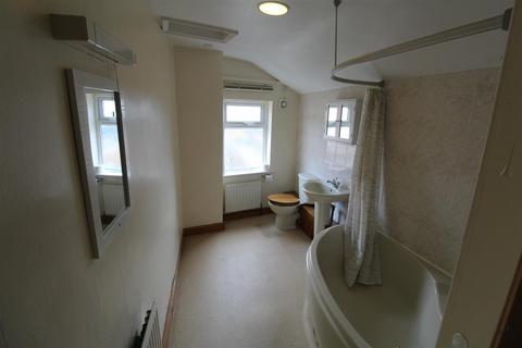 1 bedroom flat to rent, London Road, New Balderton, NG24
