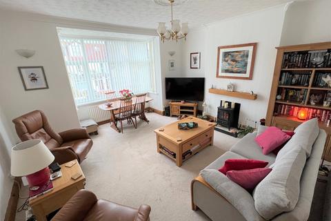 2 bedroom flat for sale, Fortescue Road, Paignton TQ3
