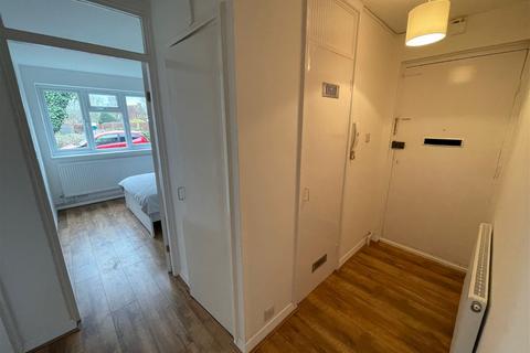 3 bedroom ground floor flat to rent - Harefield, UB9 6JY