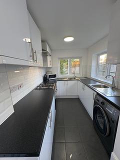 1 bedroom in a house share to rent, Braemar R2