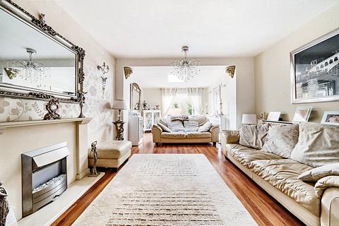 23 Butlers Drive, London, E4 7RL