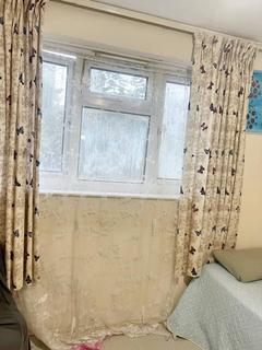 1 bedroom in a house share to rent, Doran Walk, London E15