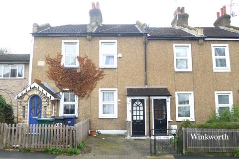 2 bedroom terraced house to rent, Lancaster Road, New Barnet, EN4