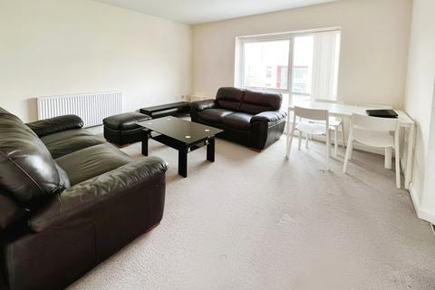 2 bedroom flat to rent, Stockport Road, Grove Village, M13