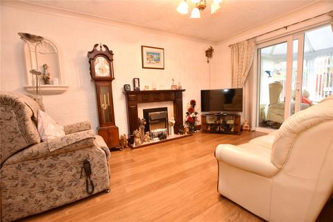 2 bedroom bungalow for sale, Glazebrook Close, Heywood, Greater Manchester, OL10