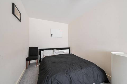 2 bedroom flat for sale - 5 Thomas Fyre Drive, London E3