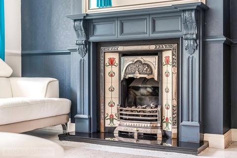 25 Mainway, Middleton, Manchester, M24 1LE
