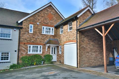 4 bedroom semi-detached house for sale, School Close, Fittleworth, Pulborough, West Sussex, RH20