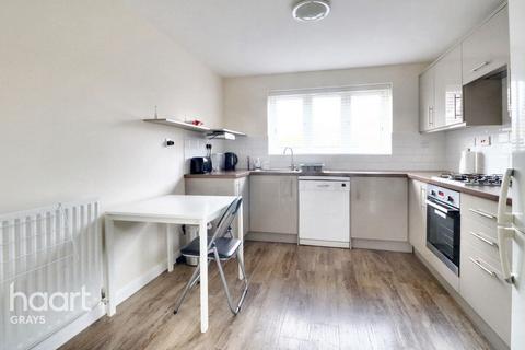 16 Advice Avenue, Grays, RM16 6QN