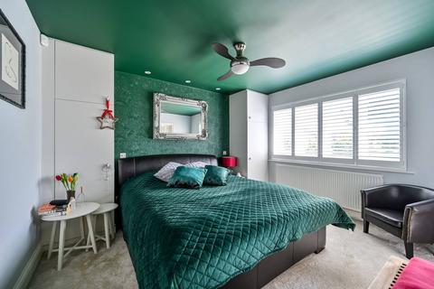 30 Broadlands Way, New Malden, KT3 6PW