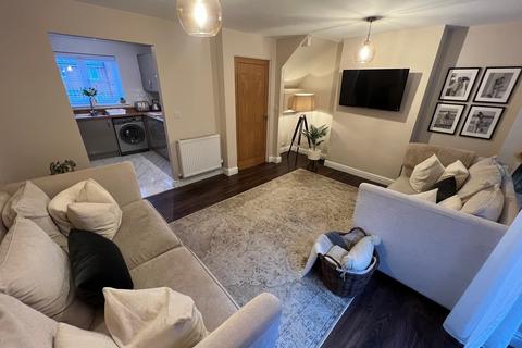 105 Highfields, Tonyrefail, Porth, CF39 8GB