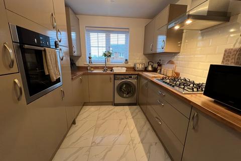 105 Highfields, Tonyrefail, Porth, CF39 8GB