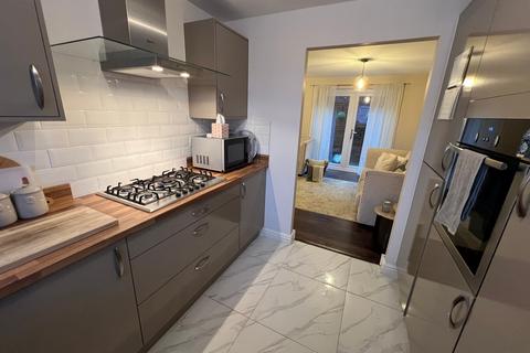 105 Highfields, Tonyrefail, Porth, CF39 8GB