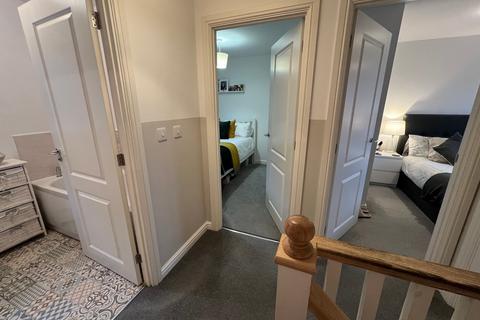 105 Highfields, Tonyrefail, Porth, CF39 8GB