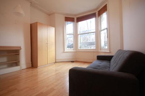 1 bedroom flat to rent - Burton Road, London NW6