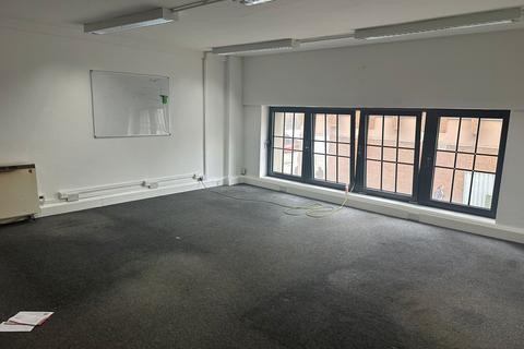 Office to rent, Luton LU1