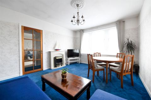 25 Castle Road, Ardrossan, KA22 7BQ