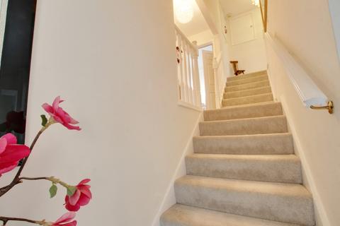 16 Amberslade Walk, Dibden Purlieu, Southampton, SO45 4NW