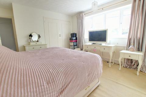 16 Amberslade Walk, Dibden Purlieu, Southampton, SO45 4NW