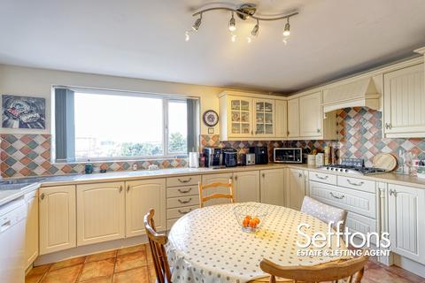 4 bedroom semi-detached house for sale, Plumstead Road East, Thorpe St Andrew, NR7
