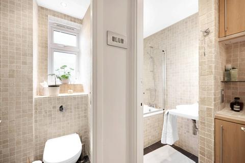 Flat 7, David House Wyvil Road, London, SW8 2SR